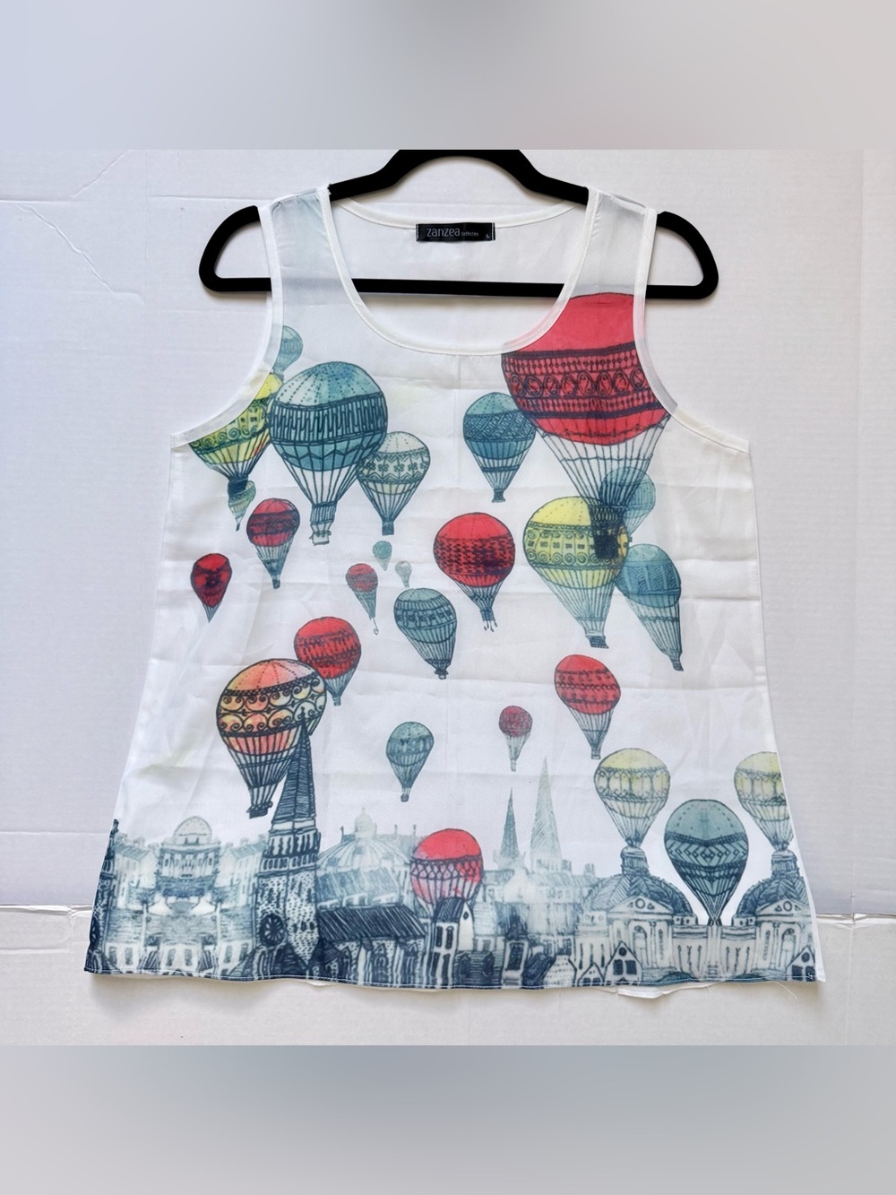 HOT AIR BALLOON TANK SCOOP NECK TOP SIZE XL NWOT